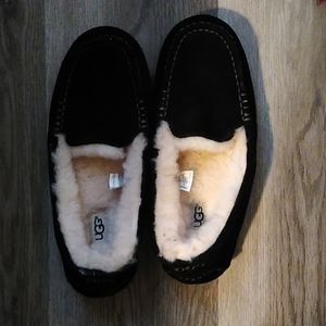 Ugg slippers